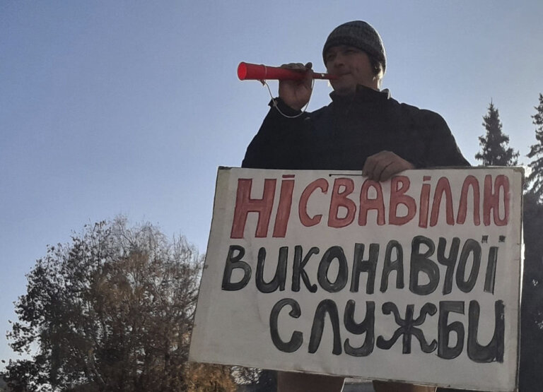 Чому лебідь свині не товариш, або чому відзначають Всеукраїнський день працівників культури але зарплату працівникам платити не хочуть?