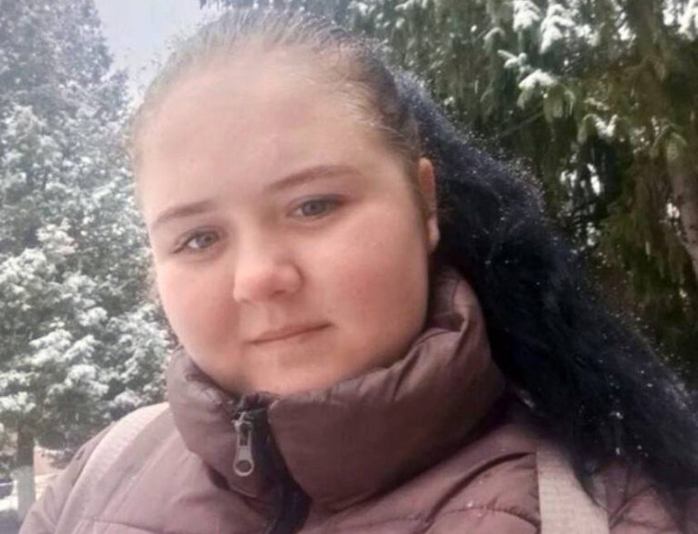 Звягельські поліцейські розшукують безвісно зниклу 15-річну дівчину