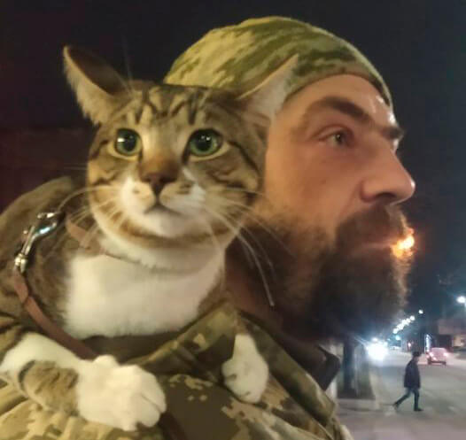 Відомий художник та воїн Сергій Носок святкує сьогодні свій День народження
