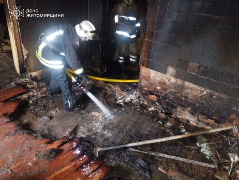 Звягельщина: під час гасіння пожежі в житловому будинку виявлено тіло господаря