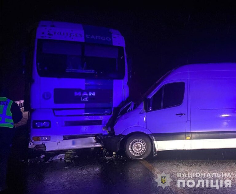 Подвійна ДТП біля Житомира: поліцейські встановлюють обставини зіткнення
