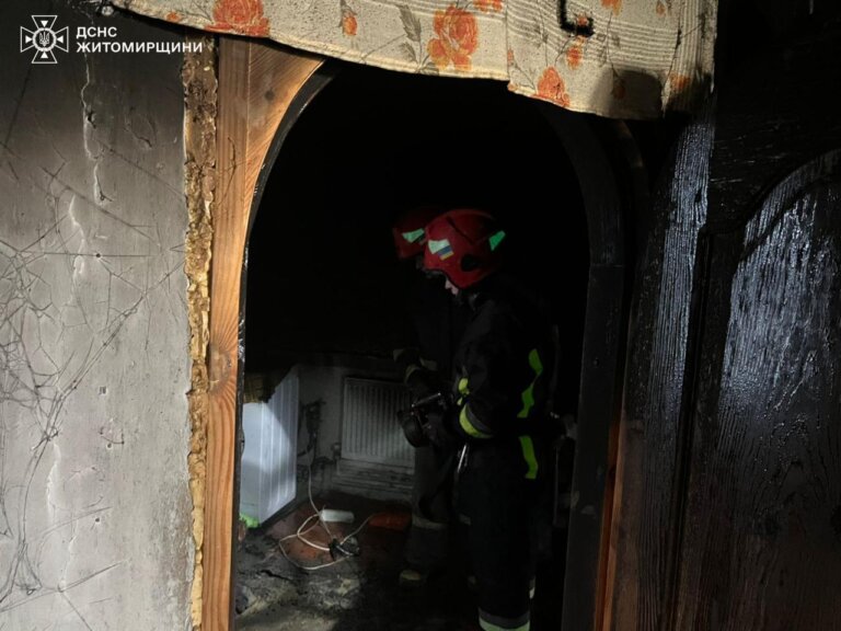 Бердичівщина: під час пожежі в житловому будинку травмувалася жінка