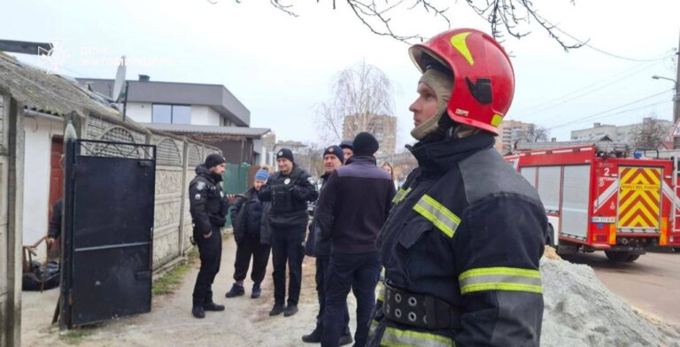 Житомир: на пожежі врятовано людину