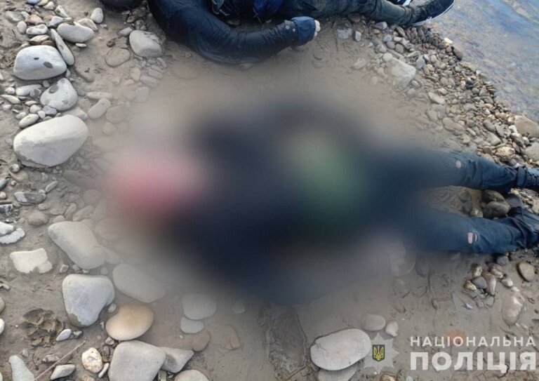 Двоє загинули у Тисі, один — зник безвісти: поліція затримала підозрюваних у переправленні чоловіків за кордон