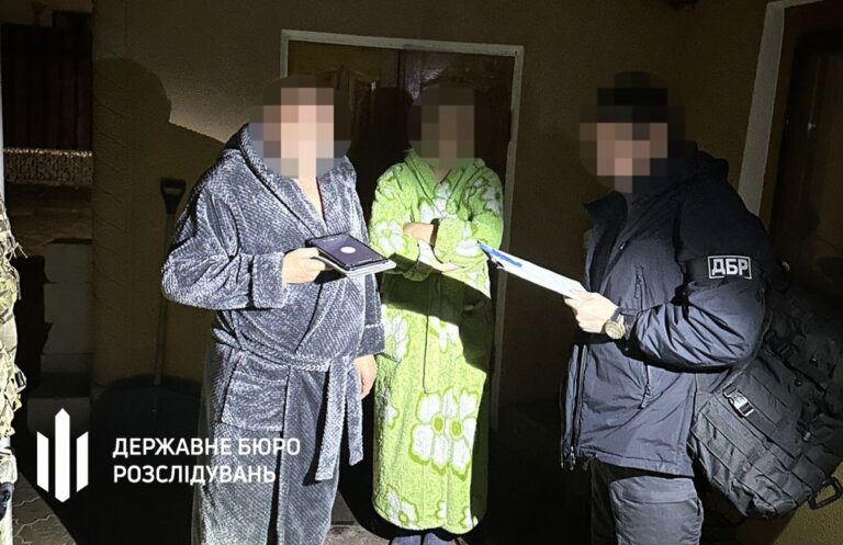 ДБР затримало та доставило в Київ командира 211 бригади, який покривав знущання над військовослужбовцями