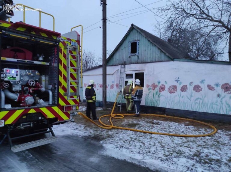 У с. Ужачин під час пожежі у літній кухні виявлено 68-річного чоловіка без ознак життя