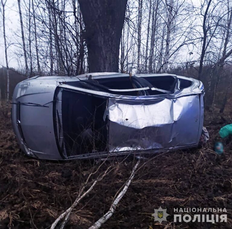 Овруцькі поліцейські встановлюють обставини ДТП з травмуванням водія