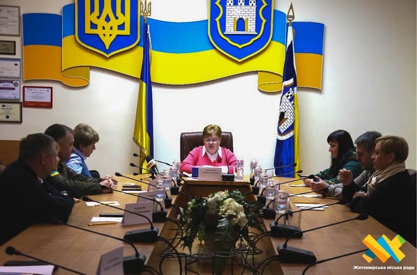 З 16 січня пенсіонери за віком та особи з інвалідністю ІІІ групи користуватимуться безоплатним проїздом без часових обмежень у міському електротранспорті