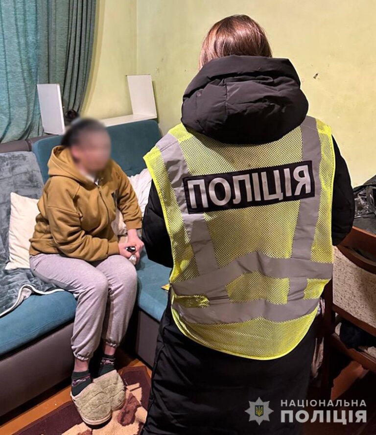 Поліція Житомирщини викрила організаторку схеми незаконного переправлення осіб через кордон
