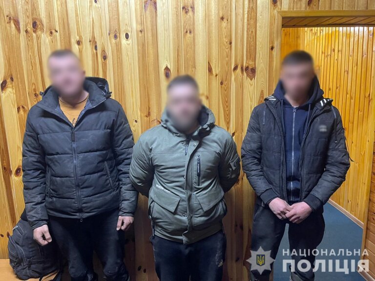 На Житомирщині правоохоронці завадили втечі військовозобов’язаних через державний кордон України