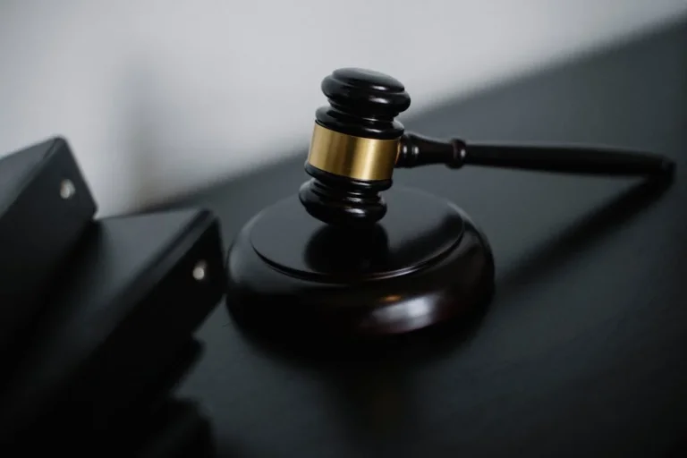 Жительку Житомирського району судитимуть за недогляд за своїм немовлям, що спричинило його смерть