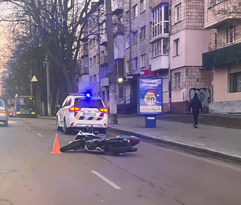 ДТП у Житомирі з двоколісним транспортом