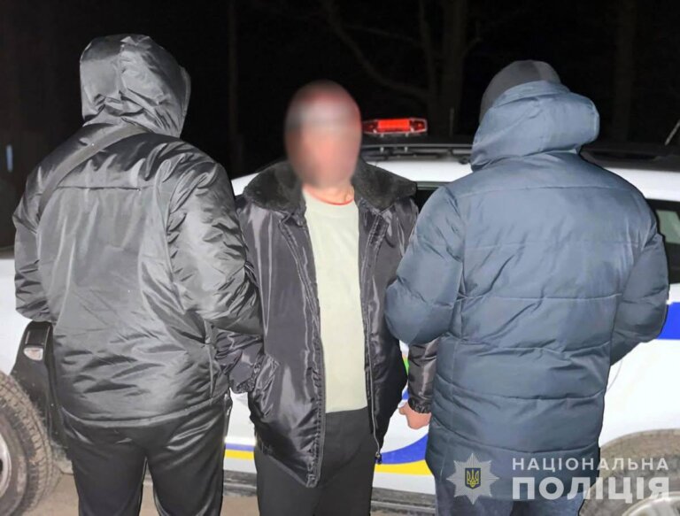 На Коростенщині правоохоронці затримали підозрюваного у підпалі автомобіля