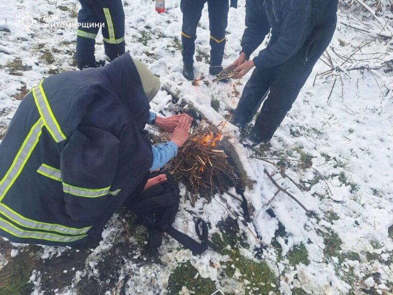 Сьогодні зранку поблизу селища Миропіль Житомирського району на місцевому ставку підліток провалився на тонкій кризі