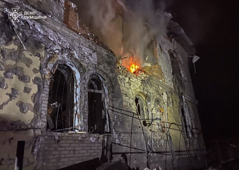 Пізно ввечері, 21 січня, ворожий безпілотник наніс удар по житловому сектору м. Суми