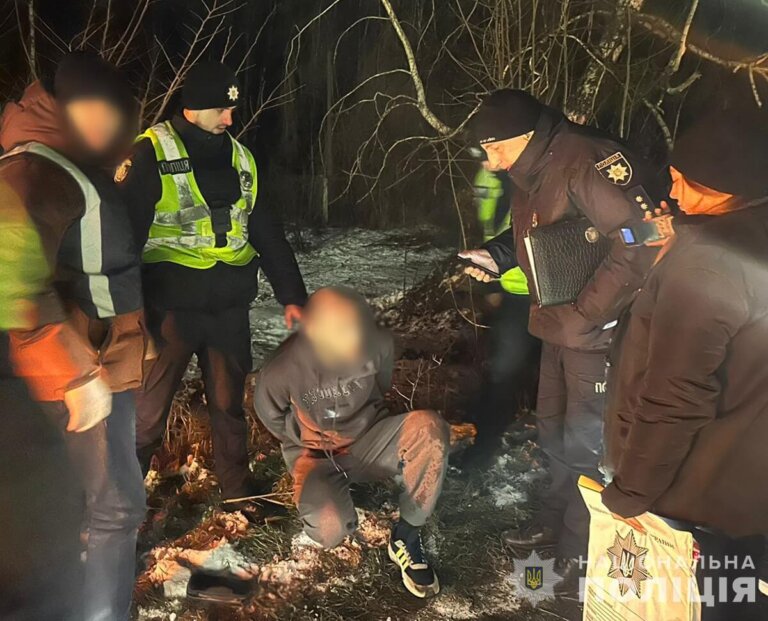Правоохоронці «на гарячому» затримали житомирянина підозрюваного у сутенерстві та збуті наркотиків
