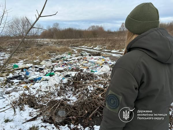 Екологи виявили 6 сміттєзвалищ по вулиці Андріївській у Житомирі та звернулися до міської ради з вимогою їх прибрати