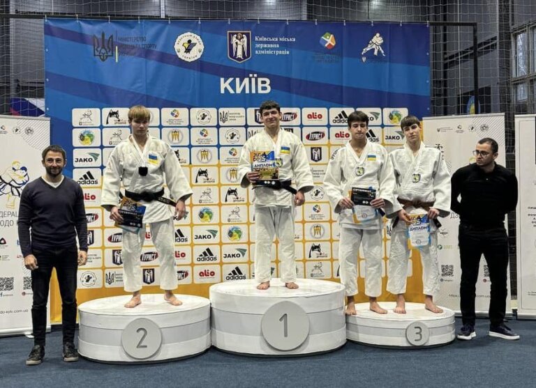 Олександр Мартинчук – переможць відкритого чемпіонату Києва з дзюдо серед юніорів