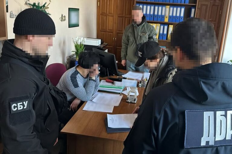 Суддю, яка знаходиться під слідством за незаконне одержання та розголос інформації, відсторонили від здійснення правосуддя