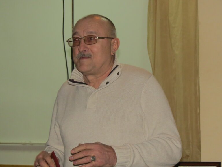 Сьогодні життєвий рубіж у 65 років подолав письменник, почесний громадянин Коростеня Віктор Борисович Васильчук