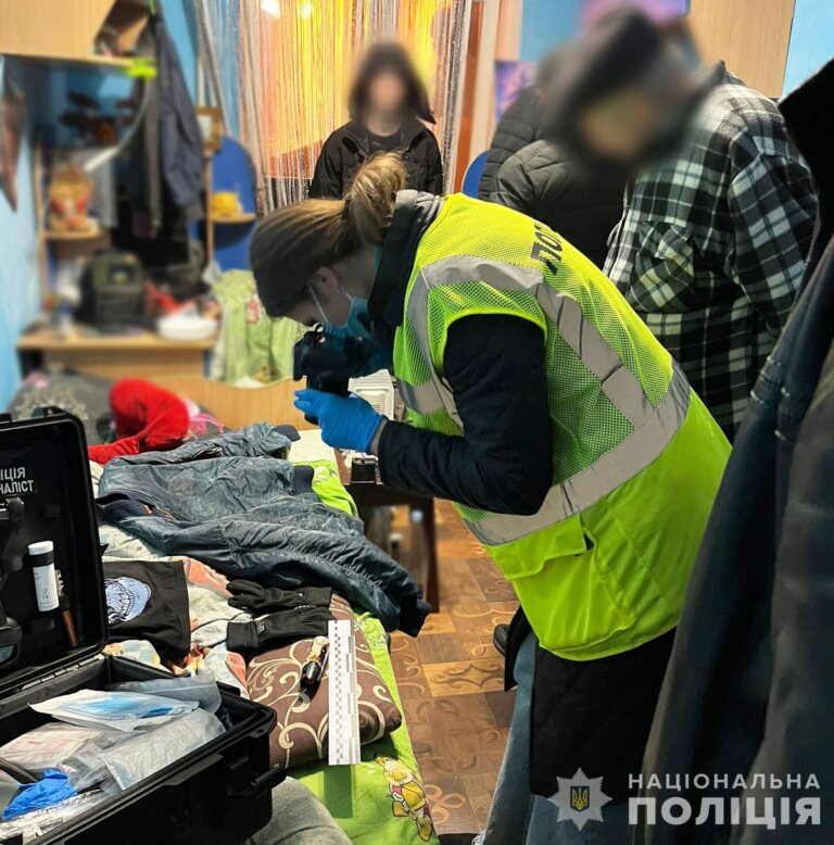 Перед судом постане 18-річний житомирянин, який завдав перехожому понад 90 ножових поранень, бо той не дав йому цигарку