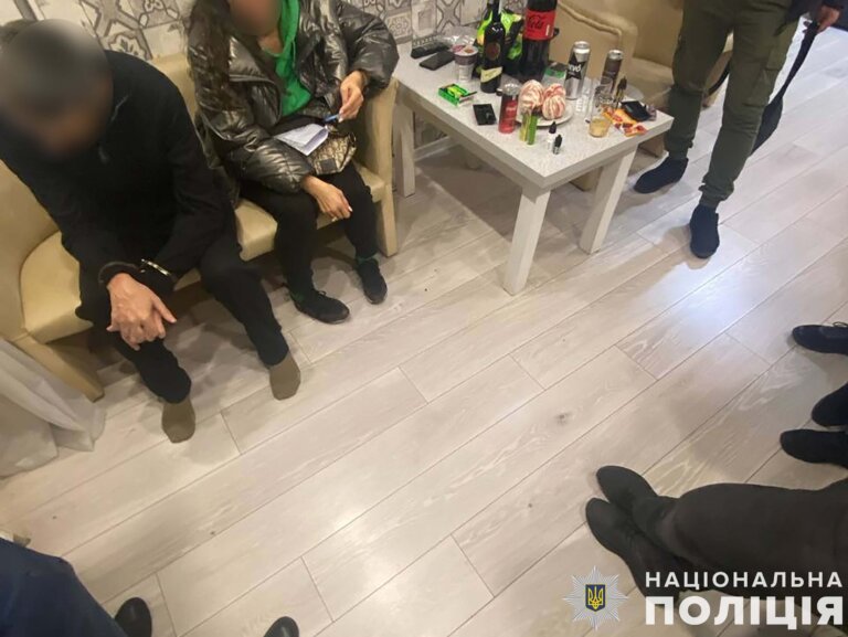 На Сумщині жителю Житомирської області, який розбещував малолітніх та схиляв їх до зйомки порно, повідомили про підозру