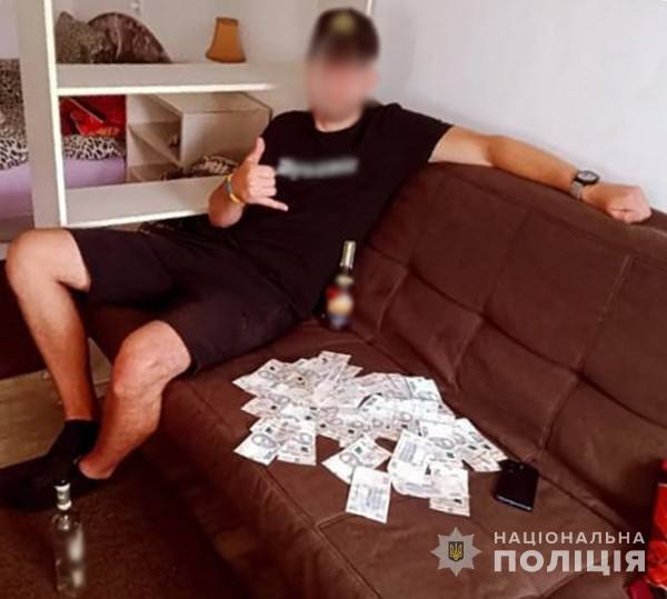 Чуднівські поліцейські завершили розслідування крадіжки виплат у матері безвісно зниклого захисника