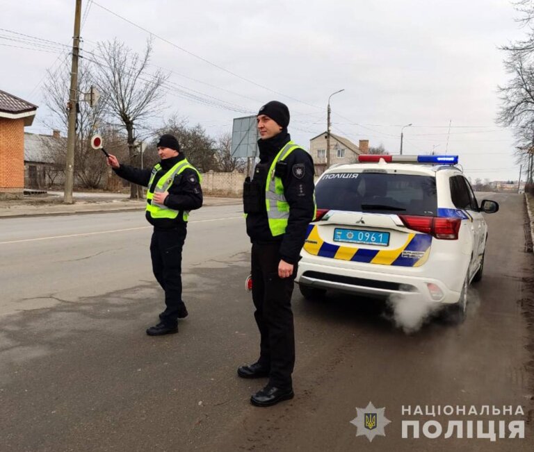 З початку року бердичівські поліцейські припинили понад три сотні правопорушень на автодорогах