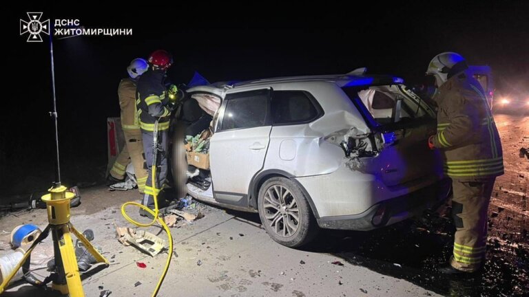 Рятувальники ліквідували наслідки ДТП