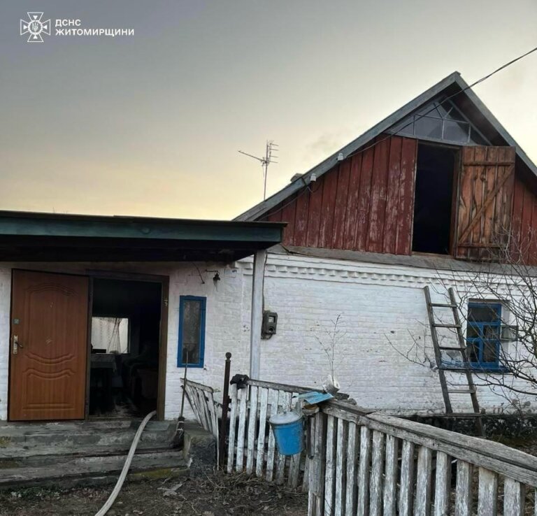 Упродовж доби на пожежах в області загинули 2 людини