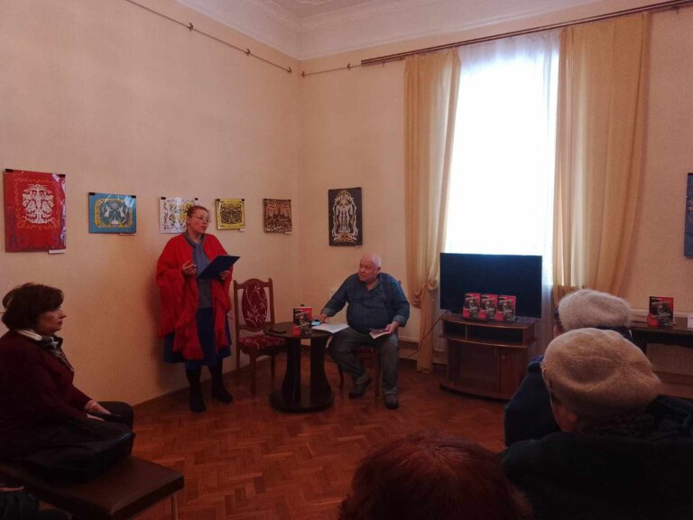 У Житомирському обласному літературному музеї пройшла зустріч з відомим журналістом Юрієм Лукановим