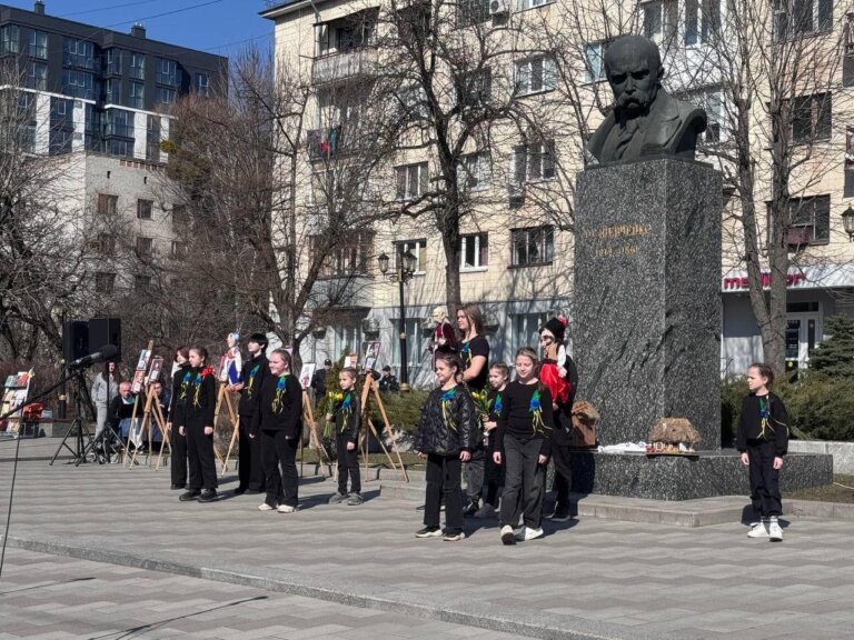 “Борітеся – поборете”: у Житомирі вшанували пам’ять Тараса Шевченка