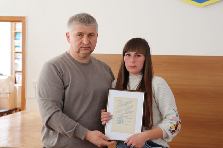 Сім’я померлого військовослужбовця з Олевської громади отримала ордер на вселення до житлового будинку