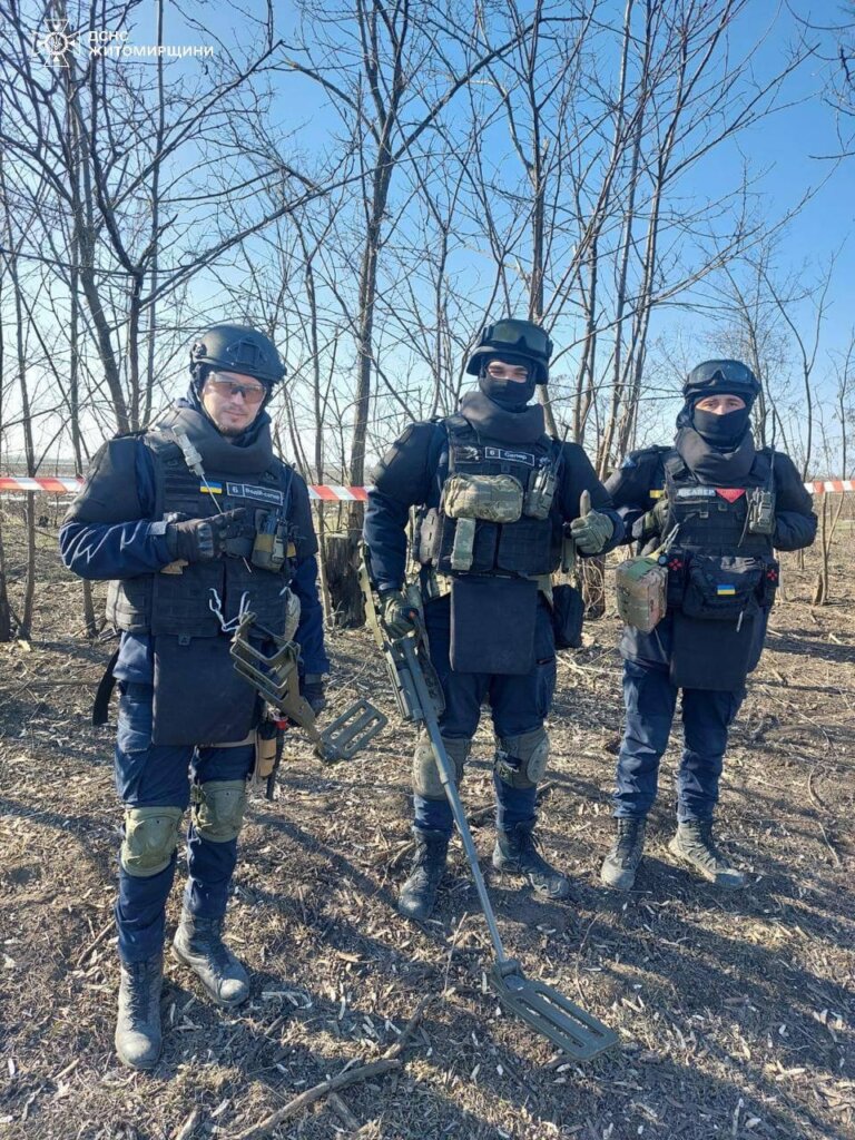 Без права на помилку. Житомирські герої-сапери щодня працюють, щоб кожен крок по території Херсонщини був безпечним!