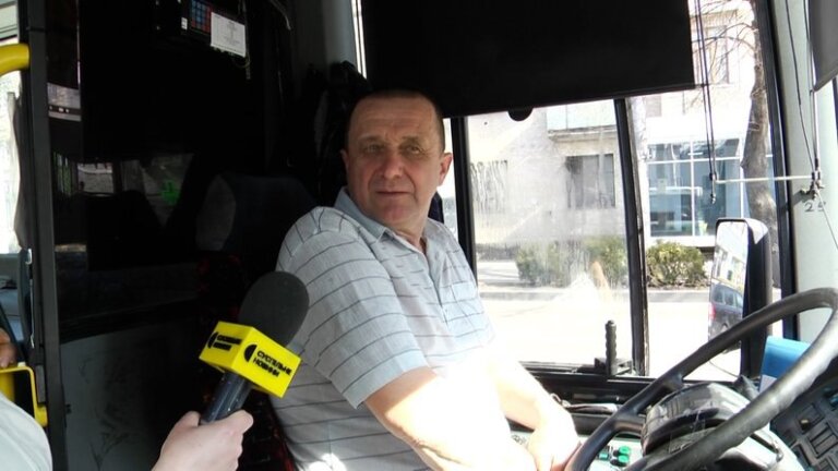 Комунальні автобуси все ж таки вийшли на маршрути після оголошеного водіями страйку