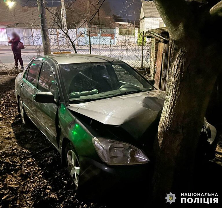 Поліцейські встановлюють обставини ДТП з травмуванням пішохода у м. Житомирі