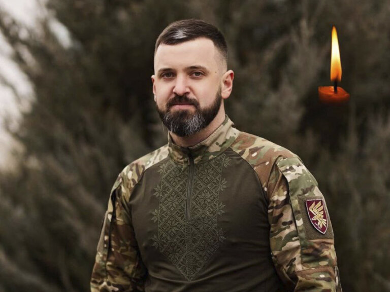 Колектив Поліського національного університету висловлює глибокі співчуття родині, друзям та побратимам загиблого випускника агрономічного факультету Андрія Володимировича Алексійчука