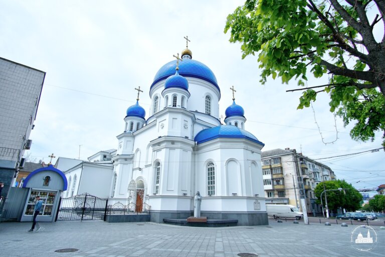 Розклад богослужінь у Свято – Михайлівському кафедральному соборі