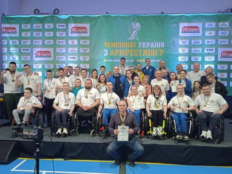 3 квітня у м. Воловець (Закарпаття) відбувся перший Чемпіонат України з адаптивного армрестлінгу та Чемпіонат України з пара-армрестлінгу