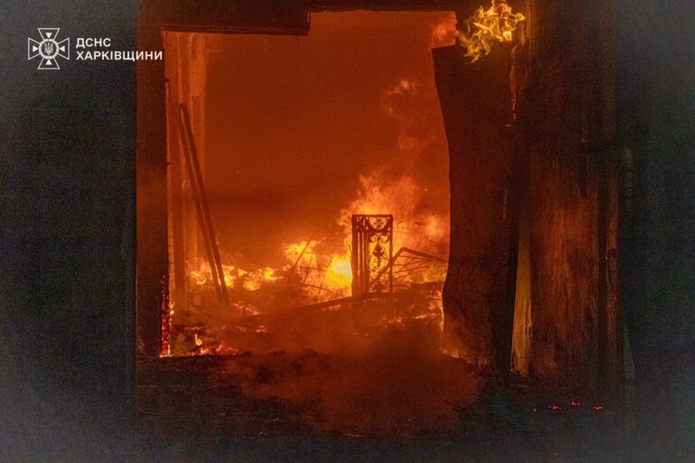 Масована атака ударними безпілотниками на місто Харків, є постраждалі