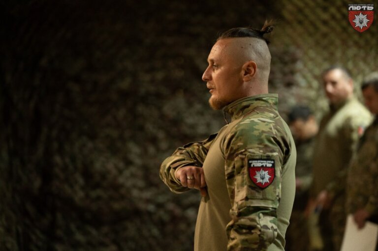 Перший заступник Голови Національної поліції України Максим Цуцкірідзе вручив нагороди поліцейським, які боронять Україну на фронті
