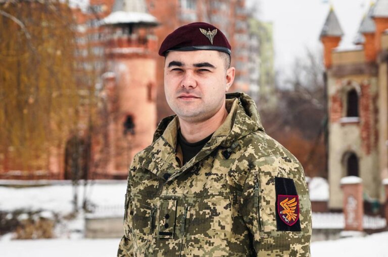 Президент України Володимир Зеленський вручив «Хрест бойових заслуг» підполковнику Андрію Горяну