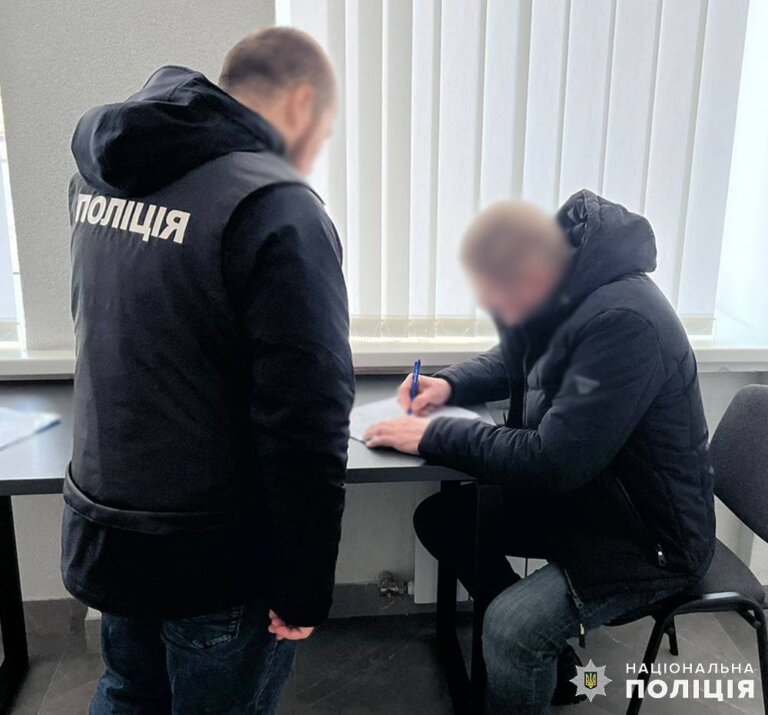 На Житомирщині слідчі поліції завершили розслідування незаконних оборудок із землею вартістю понад 22,4 мільйони гривень