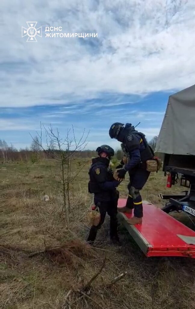 Сапери ДСНС Житомирщини успішно знешкодили артснаряд часів минулих війн