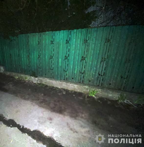 У Житомирі поліцейські затримали підозрюваного у тяжкому травмуванні чоловіка