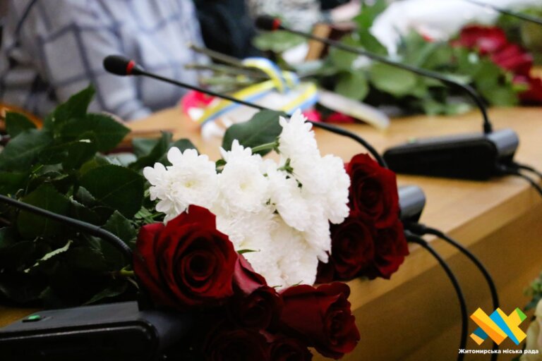 Державні нагороди передали рідним загиблих Героїв