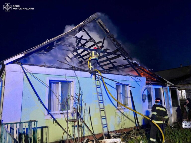 Сьогодні вранці рятувальники працювали на гасінні пожежі у приватній оселі у с. Іванівка