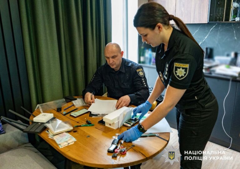 Ошукали іноземців на мільйони: Нацполіція викрила міжнародну шахрайську мережу псевдоінвесторів