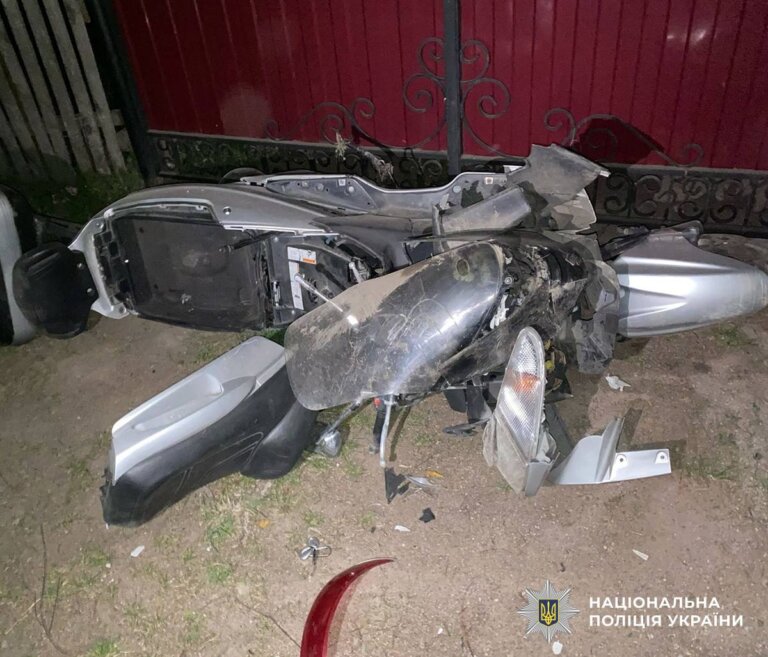 На Коростенщині у ДТП загинув мопедист: поліція проводить розслідування