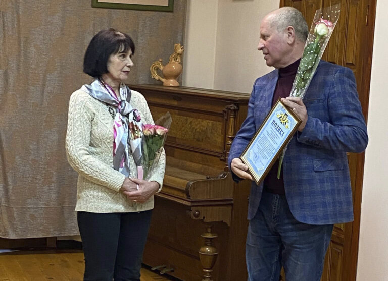 Відбулася персональна виставка Ірини Журби під назвою «Квіти часто нам говорять втричі більше, ніж слова»